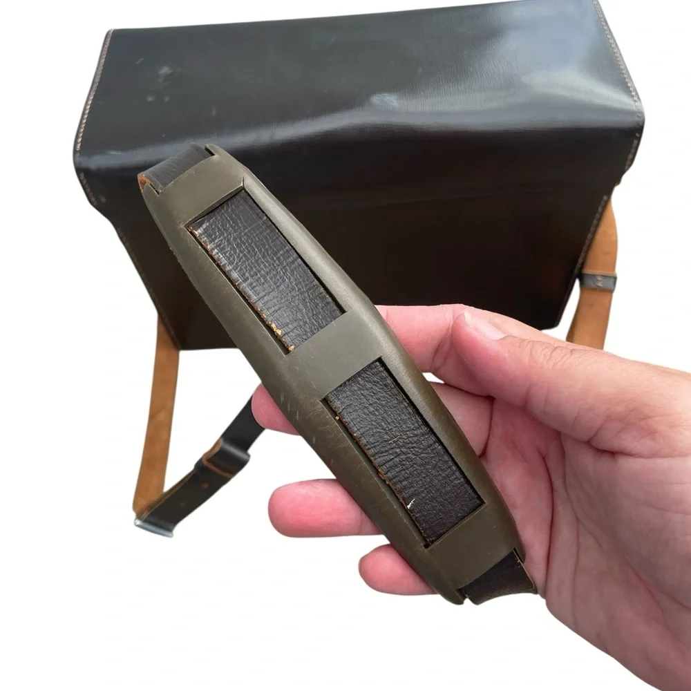 Vintage Leitz Wetzlar Leica Hard Case, Made In Germany, Shoulder Strap, GUC‎